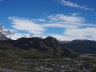 Panorama mit Cerro Torre, Cerro Fitz Roy und dem Bergdorf El Chalten