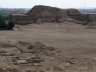 Die Pyramiden bei Trujillo: Huaca de la Luna (die Mondpyramide) und die Huaca del Sol (Sonnenpyramide)